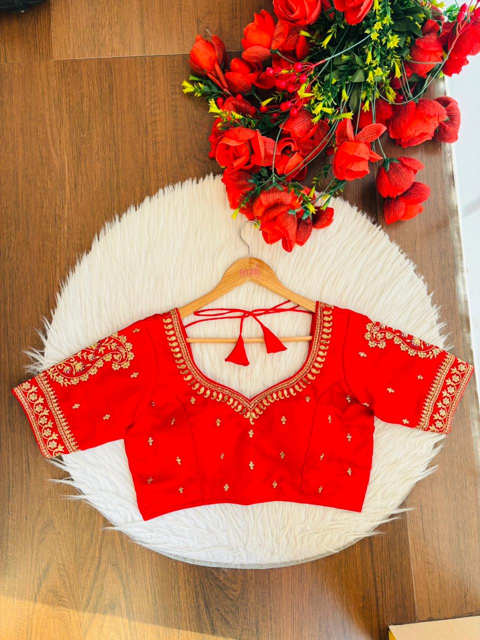 Sparkling Eyes-Designer Blouse