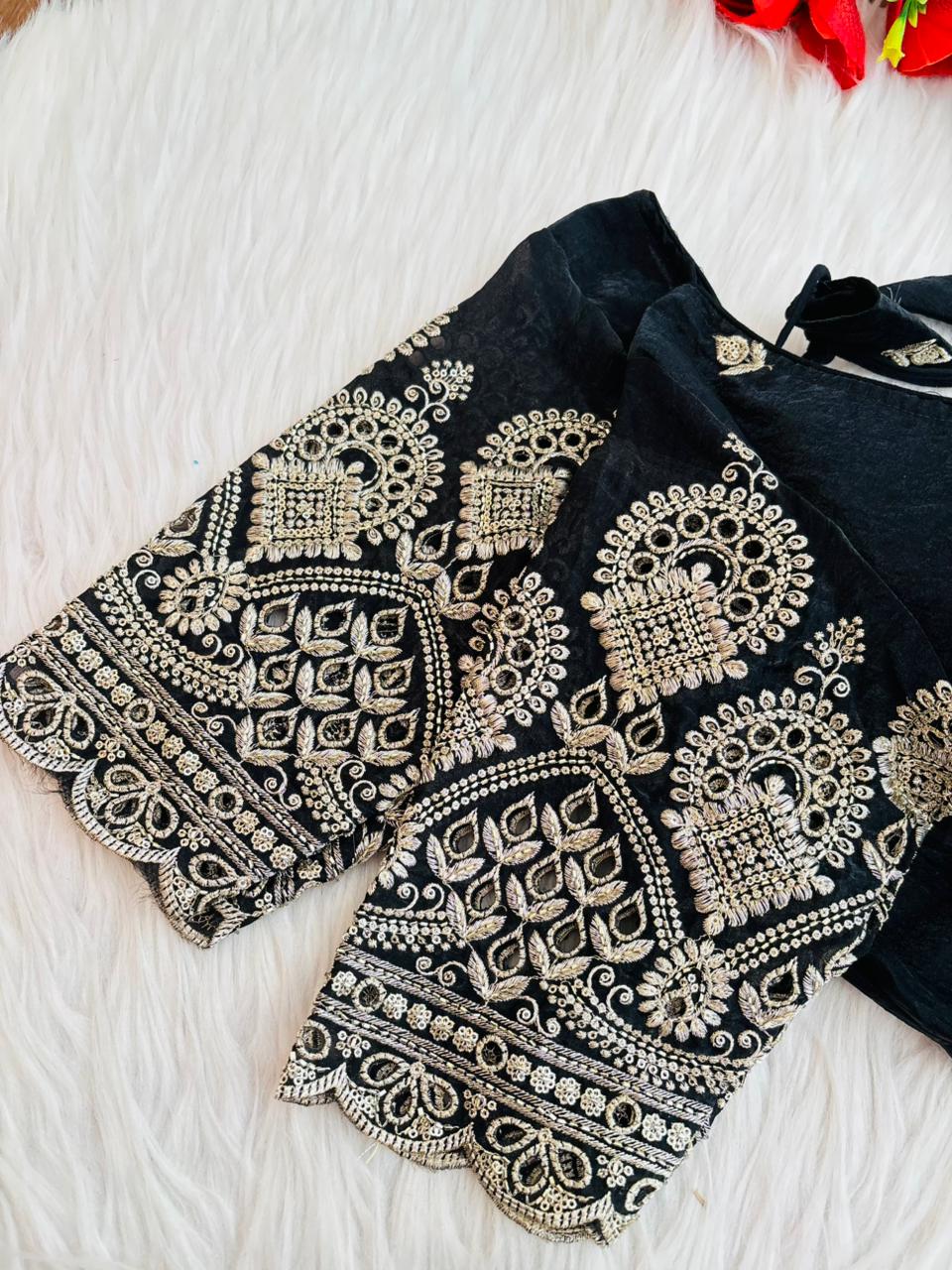 Rani Core-Fendy Silk Blouse(Black)