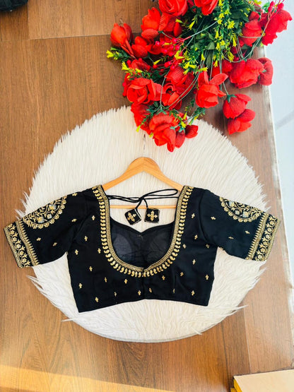 Sparkling Eyes-Designer Blouse