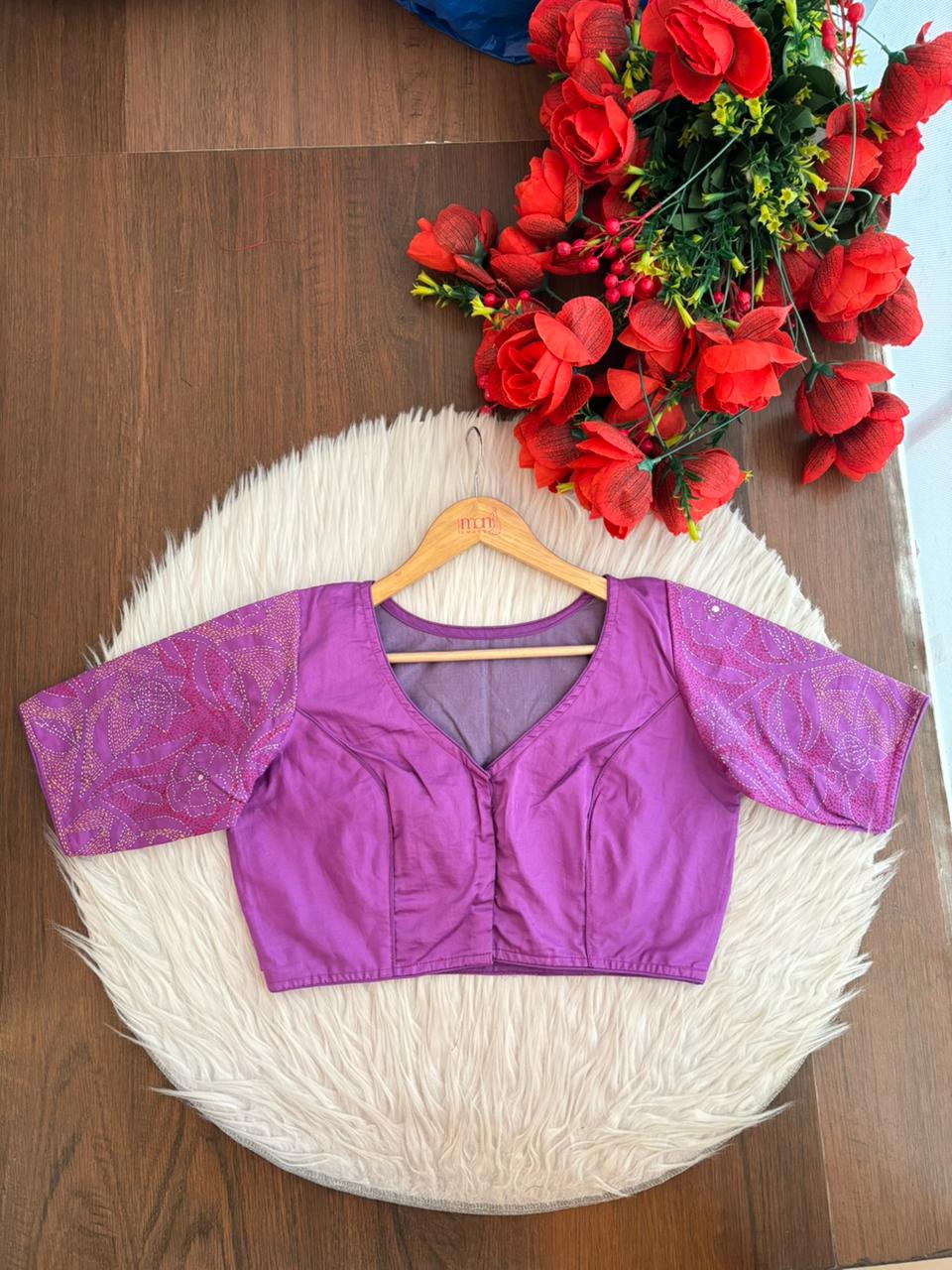 Own Way-Reverse Thread  Blouse