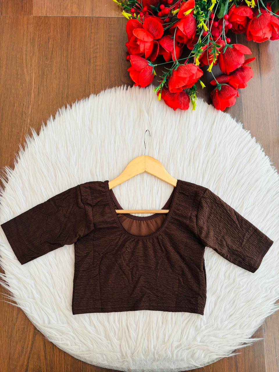 Pure Form-Stretchable Knitted Blouse