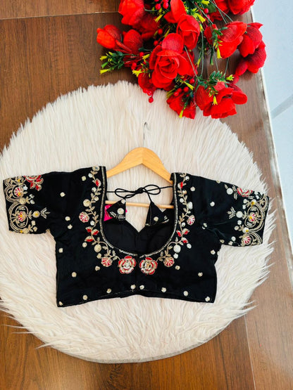 Night Vibes Fendy Blouse (Black)
