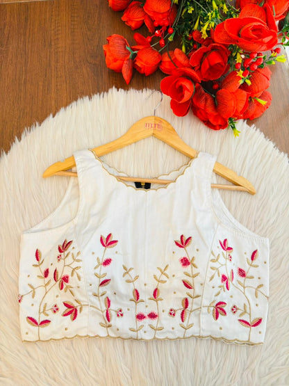 Rising Rever Floral Embroidery Blouse