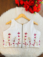 Rising Rever Floral Embroidery Blouse