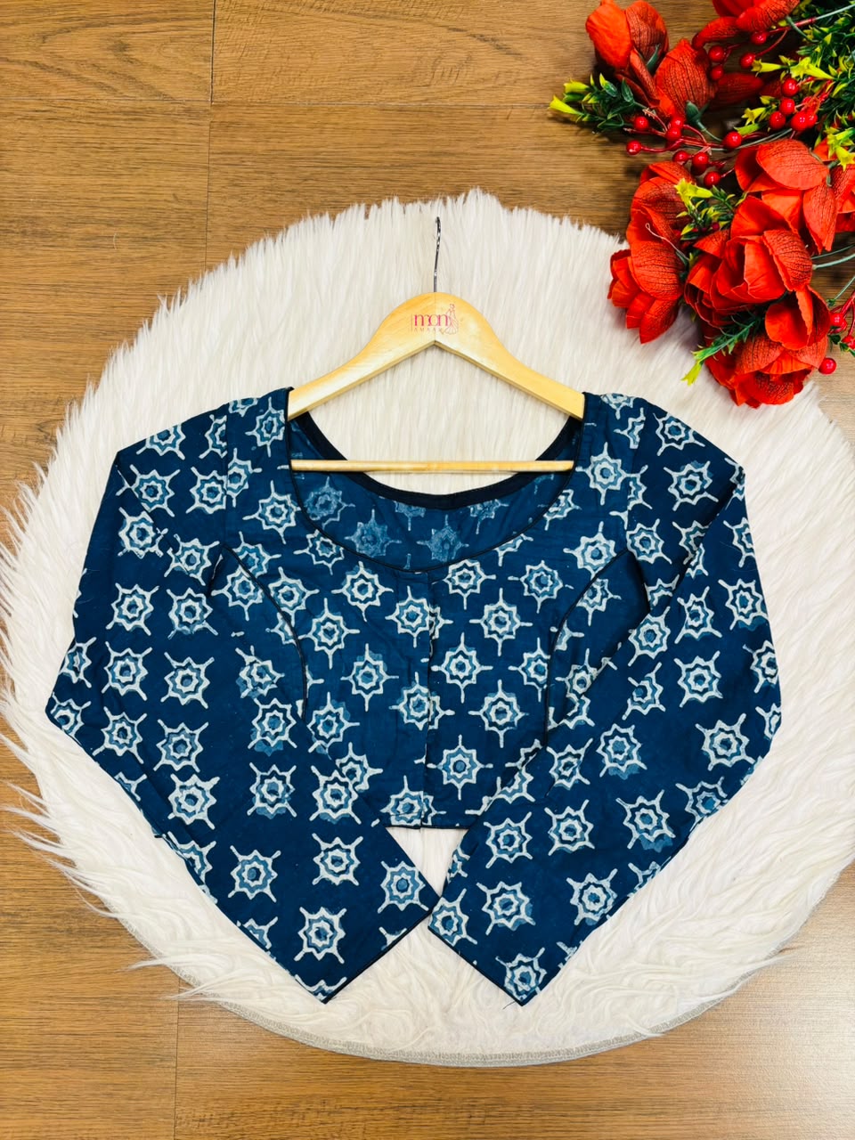 Printed Charm-Simple And Fancy Cotton Blouse