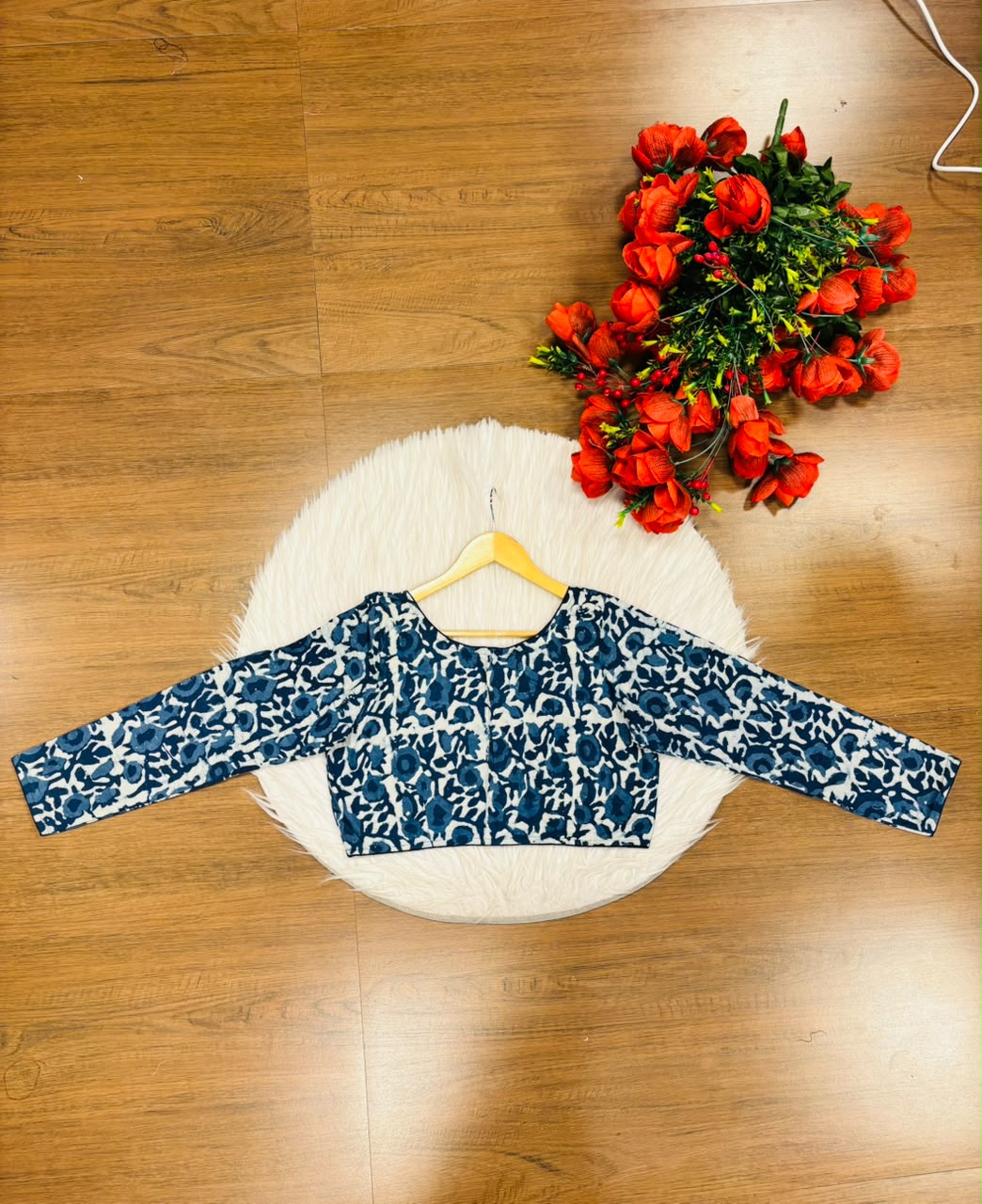 Printed Charm-Simple And Fancy Cotton Blouse