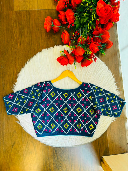 Dreamy Deal-Gujrati Stitch Blouse