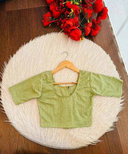 Smooth Fit-Stretchable Knitted Blouse