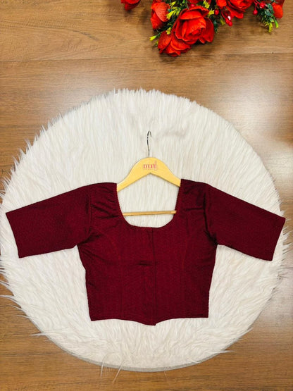 Smooth Fit-Stretchable Knitted Blouse