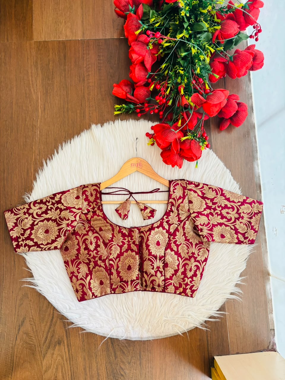 Dreamy Lens-Katan Silk Banarasi Blouse