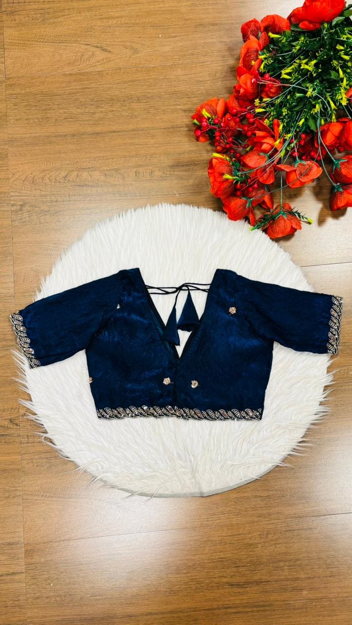 Mysterious Beauty -Fendy Silk Blouse