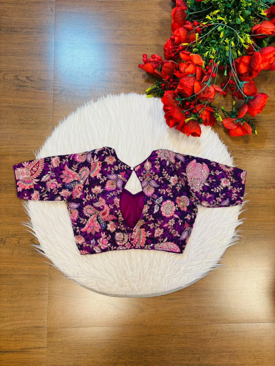Own The Crown – Designer Zari & Sequins Crepe Blouse
