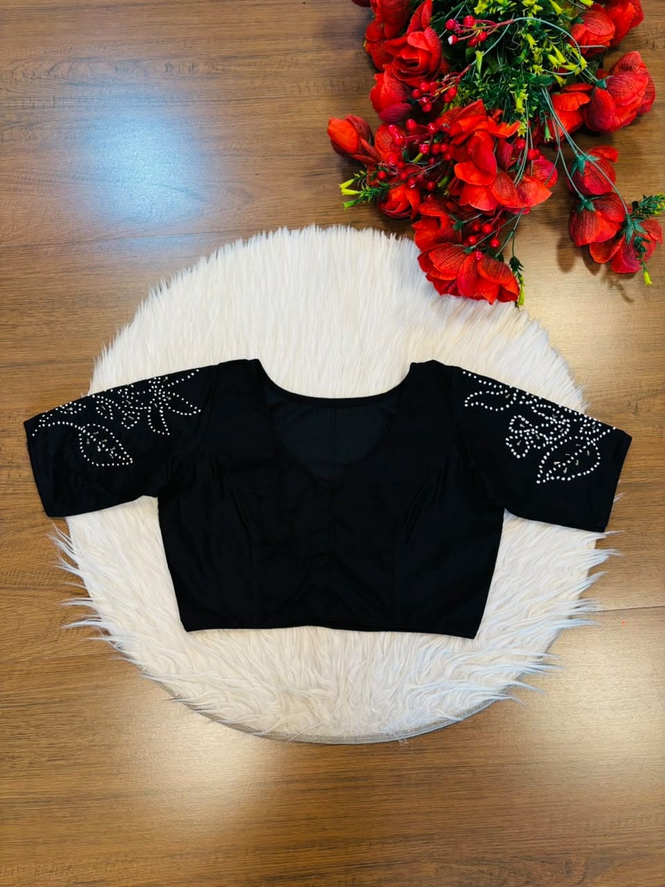Infinite Stars Double Knot Stitch Blouse